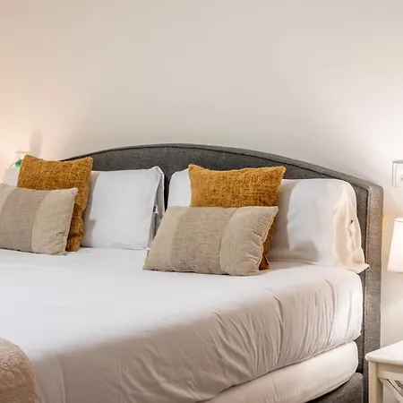 Апартаменти Roy Boston