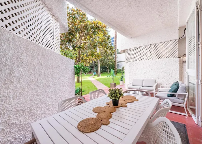 Roy Boston Апартаменти *